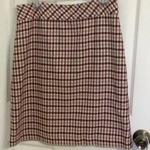 🦋TALBOTS straight skirt, size 10